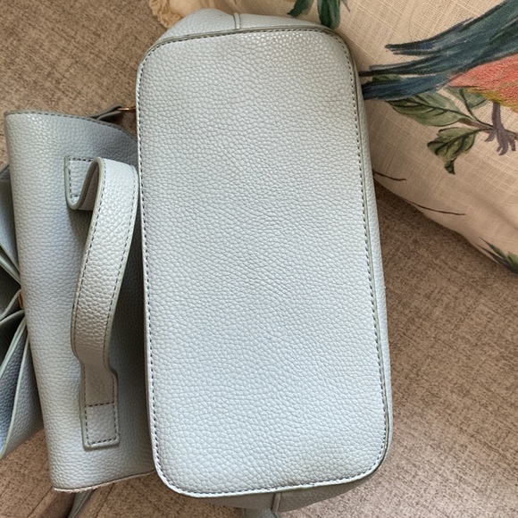 Dream Control New York bow crossbody bag grey. - Picture 11 of 11